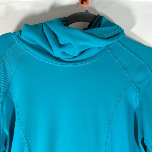Lululemon Blue Base Runner Hoodie - Picture 5 of 9